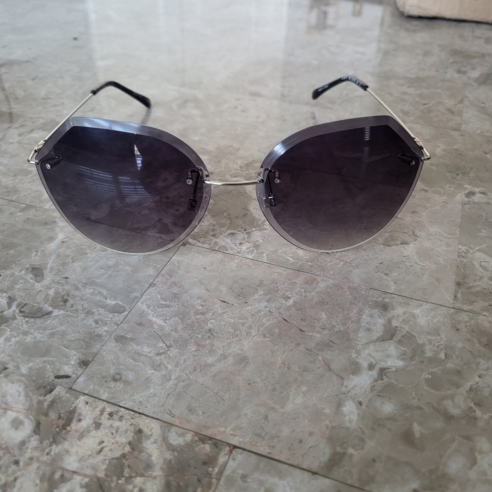 Kenneth Cole Reaction Sunglasses